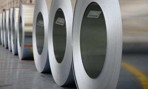 滬鋅期貨跟外盤嗎？滬鋅隔夜交易風